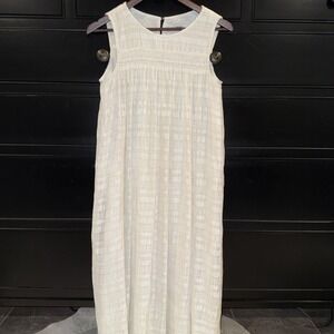 RIANI Women's Sleeveless White Crinkle Midi Dress Lettuce Hem Gold Metallic Sz 6